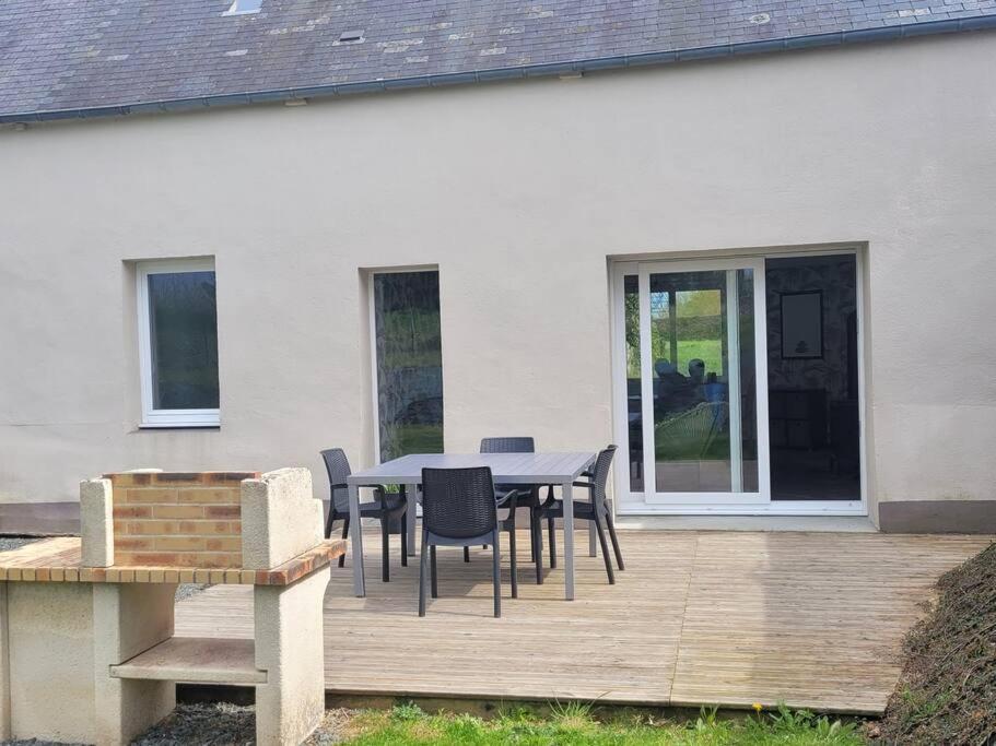 La Vallee Creances Exterior photo